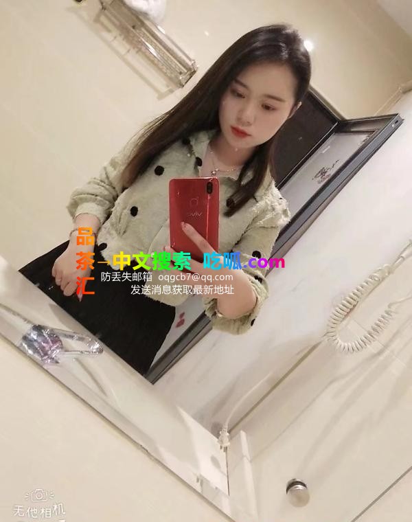 3_828448.jpg